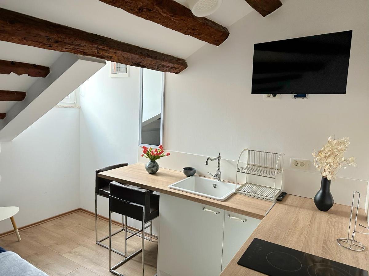 Romeo Apartments Rovigno Exterior photo