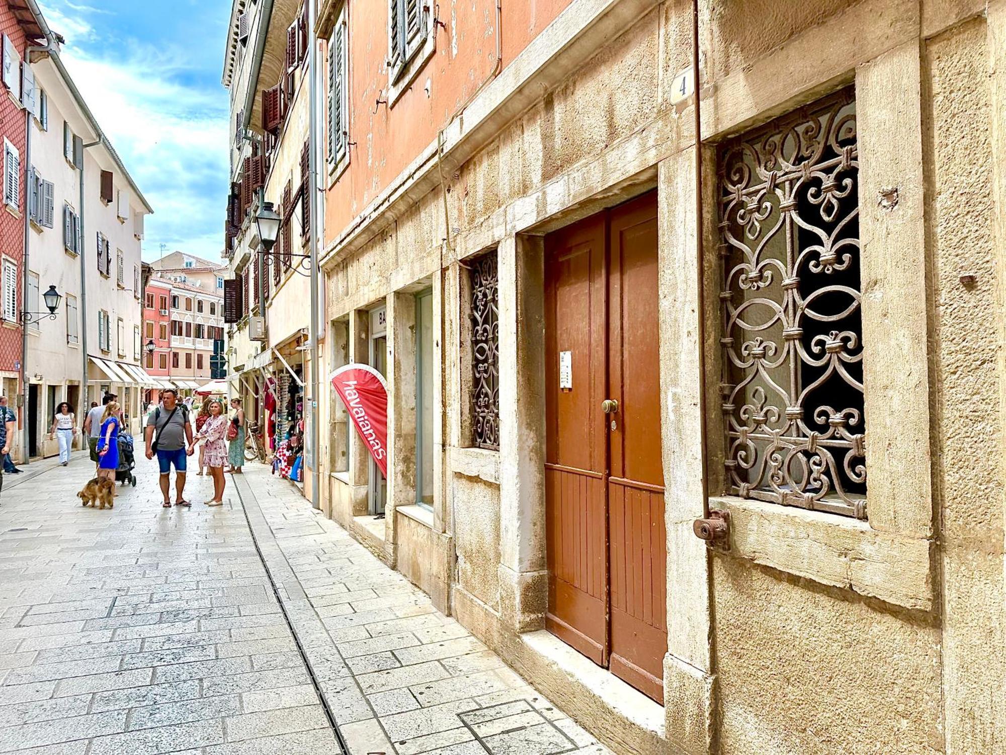 Romeo Apartments Rovigno Exterior photo