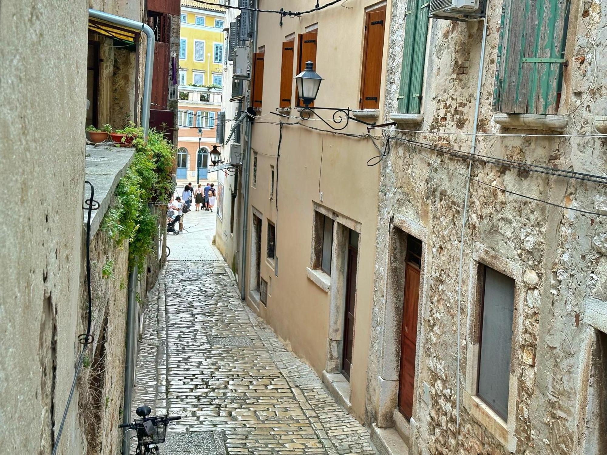 Romeo Apartments Rovigno Exterior photo
